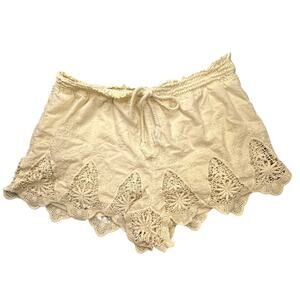 Mudd Ivory Embroidered Shorts Crochet Scallop Hem Boho Coquette Whimsigoth